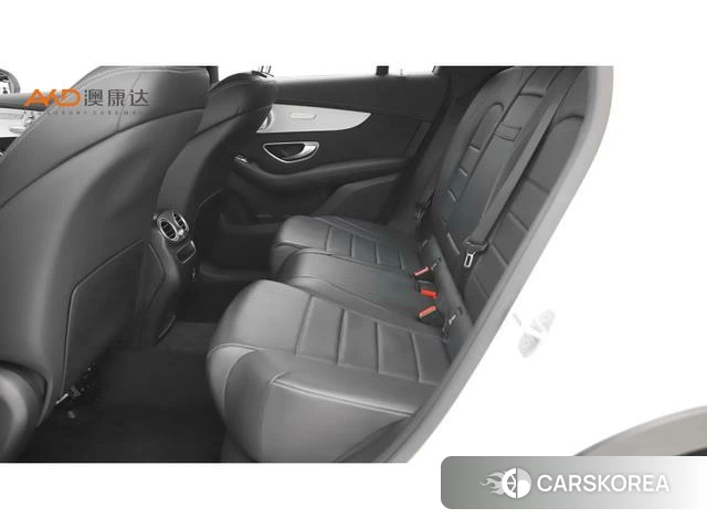 Mercedes-Benz GLC 2021 Белый из Китая, фото 2