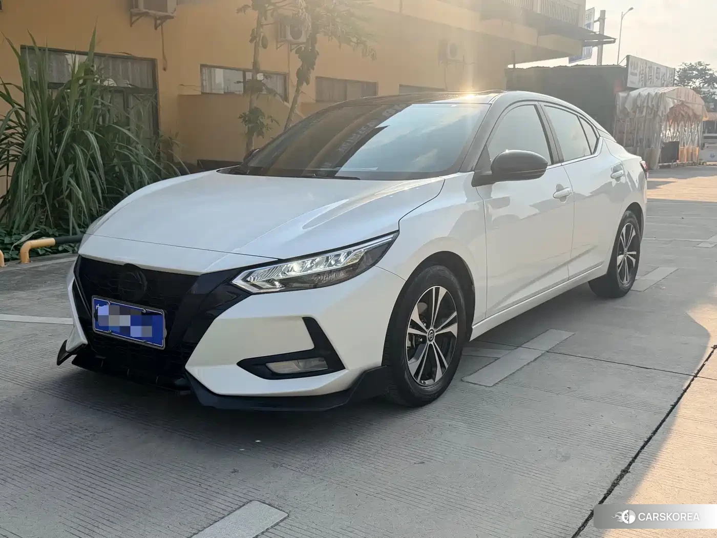 Nissan Sylphy 2022 Белый из Китая, фото 2