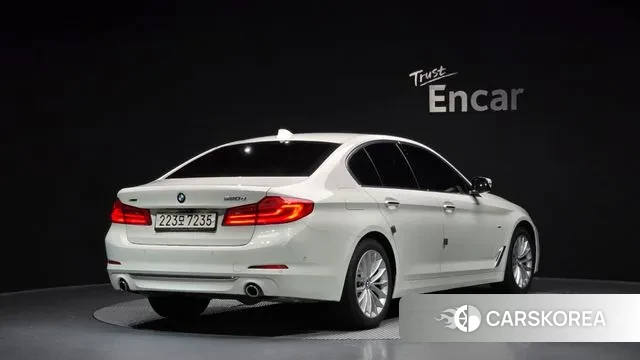 BMW 5 Series (G30) id 3055669 из Кореи 12