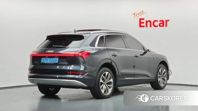 Audi e-Tron id 4855771 из Кореи 12