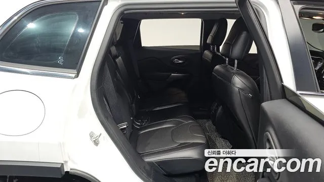 Jeep Cherokee (KL) id 2674836 из Кореи 12