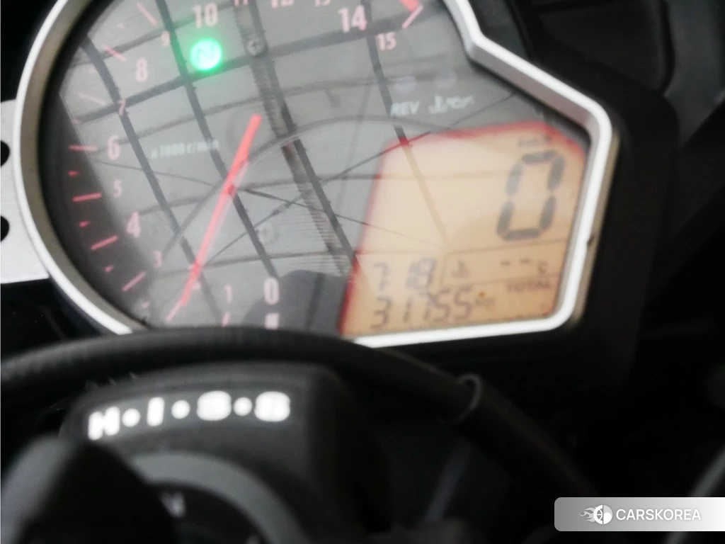 Проданный Honda CBR1000RR 2011 из Японии, фото 2