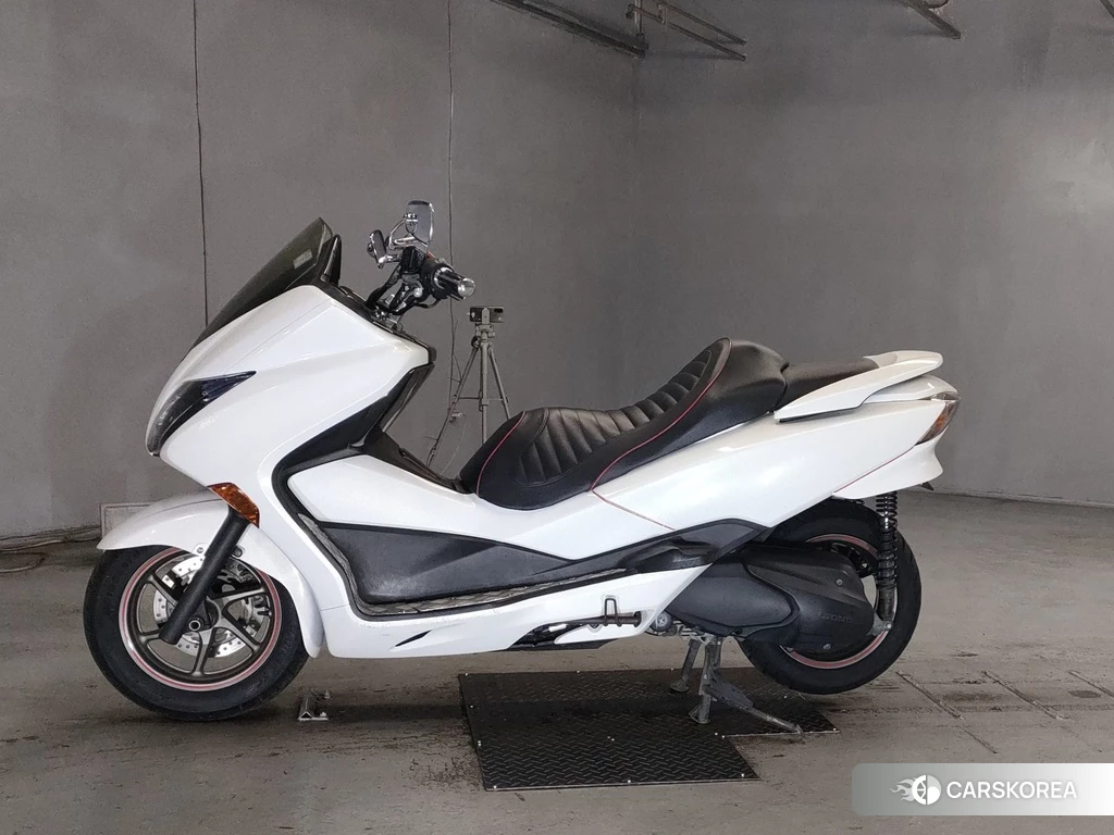 Проданный Honda FORZA Z 2010 из Японии, фото 2