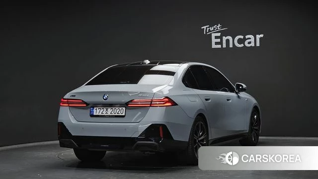 BMW 5 Series (G60) id 3817438 из Кореи 12