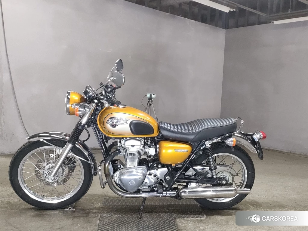 Проданный Kawasaki W800 2014 из Японии