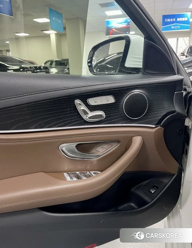Mercedes-Benz E-class id 4208674 из Китая 2