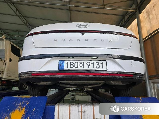 Hyundai Grandeur Hybrid (GN7) 2023 Белый из Кореи, фото 2
