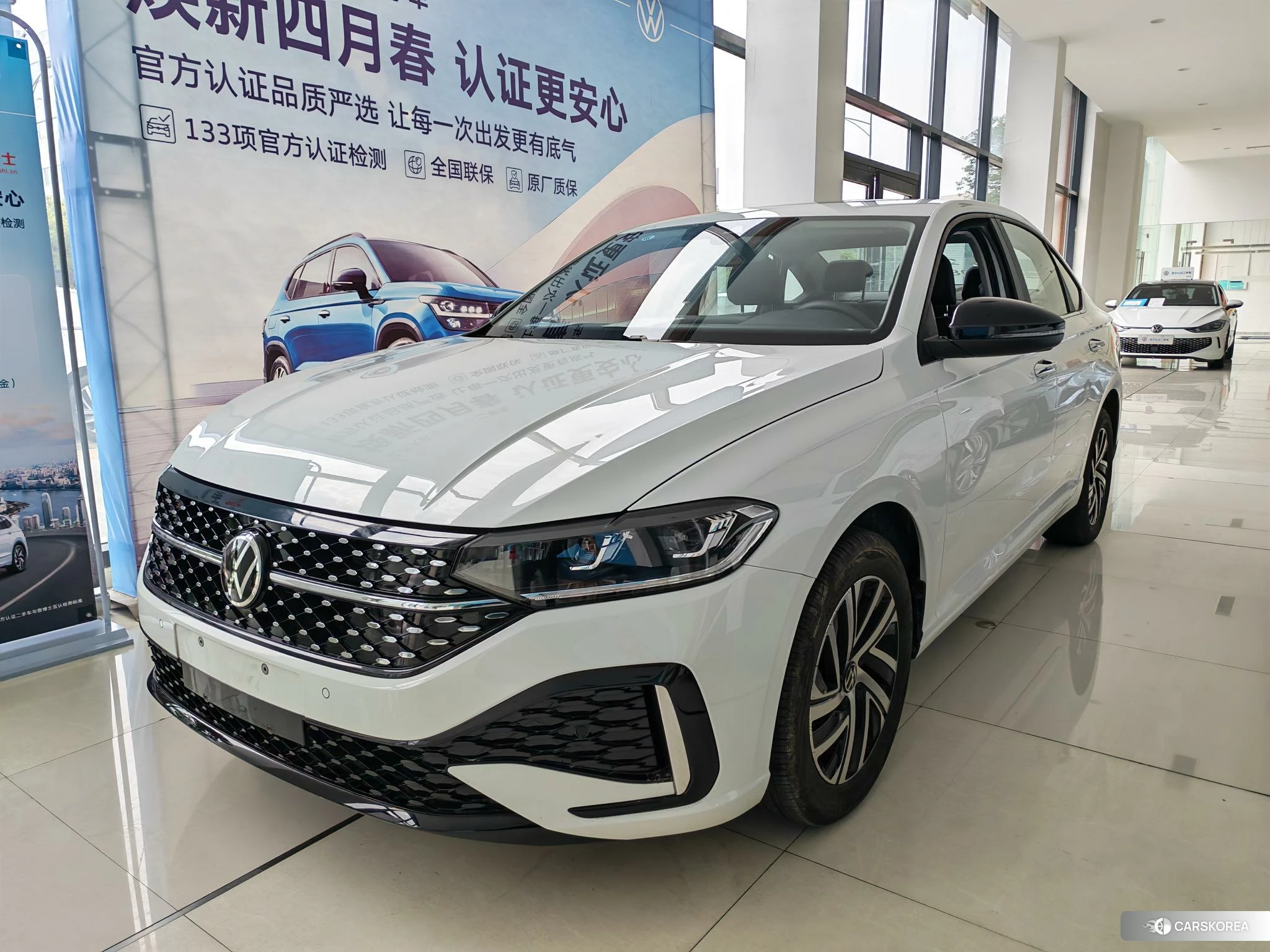 Volkswagen Lavida 2023 Белый из Китая, фото 6