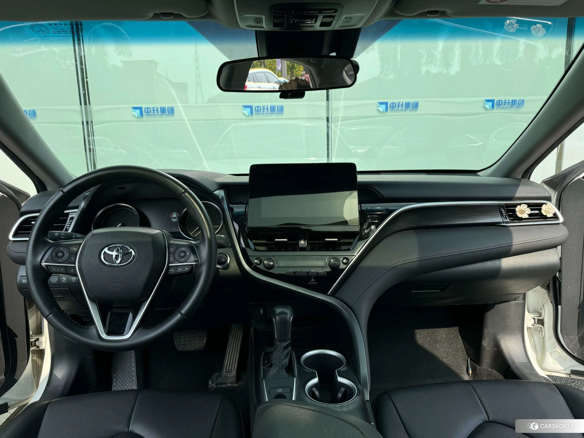 Toyota Camry 2021 Белый из Китая, фото 4