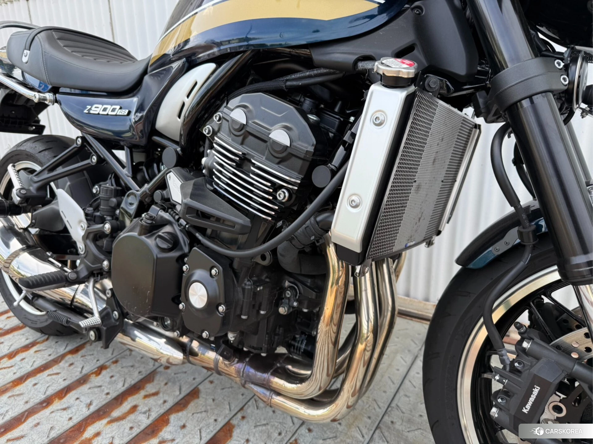 Kawasaki Z900RS id 4380163 из Японии 8