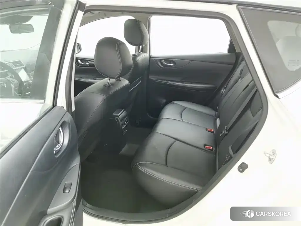 Nissan Tiida id 4559735 из Китая 12