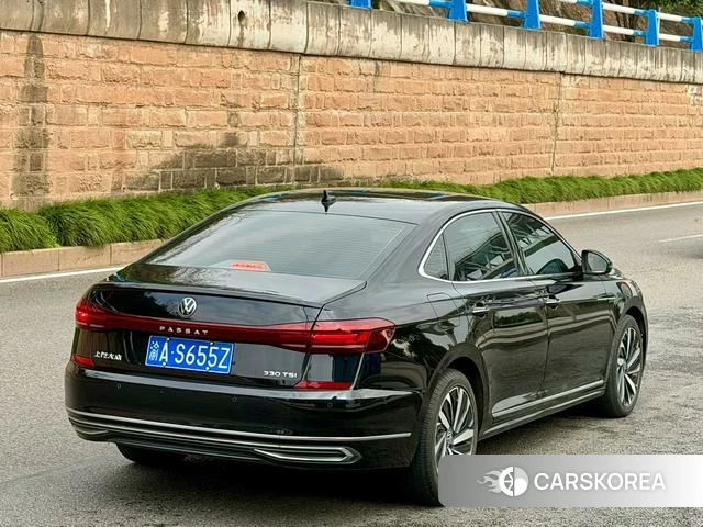 Volkswagen Passat 2023 Черный из Китая, фото 2