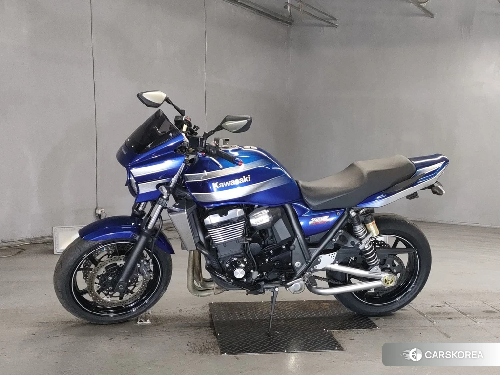 Проданный Kawasaki ZRX 1200 2014 из Японии
