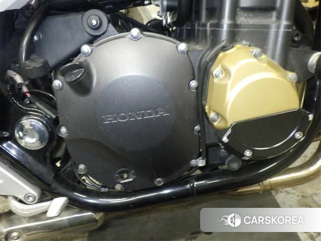 Engine photo