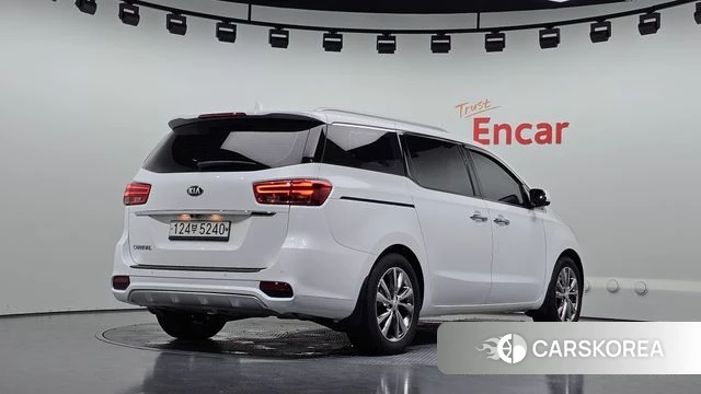 Kia The New Carnival id 4751038 из Кореи 12