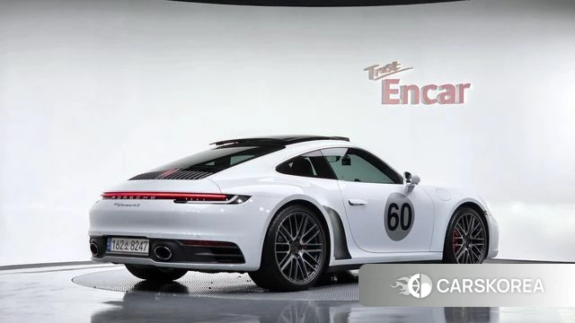 Porsche 911(992) id 4671379 из Кореи 12