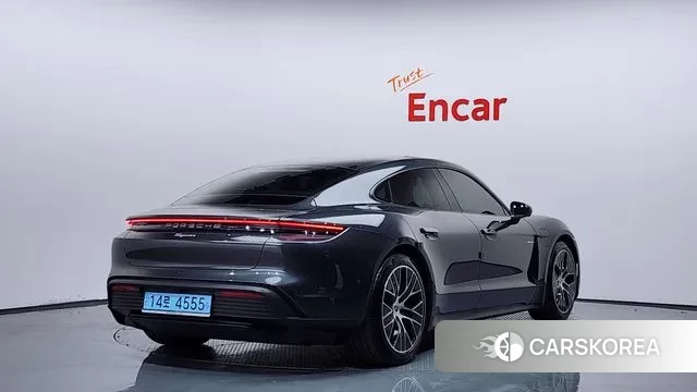 Porsche Taycan id 3332942 из Кореи 12