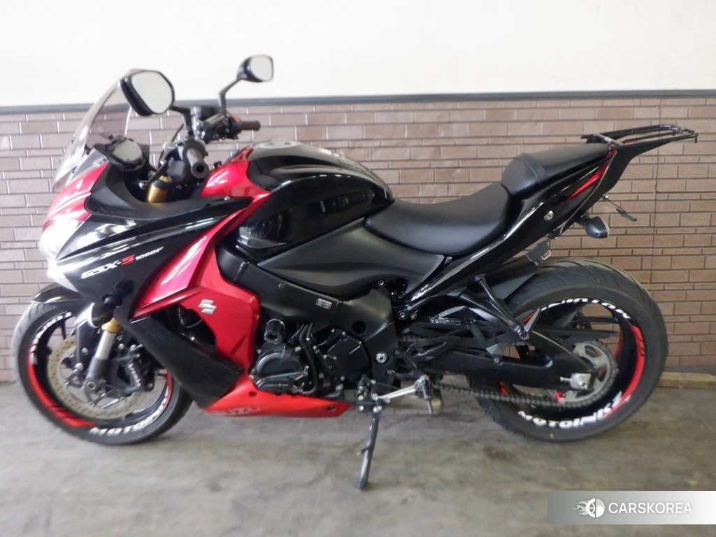 Проданный Suzuki GSX-S1000F 2018 из Японии