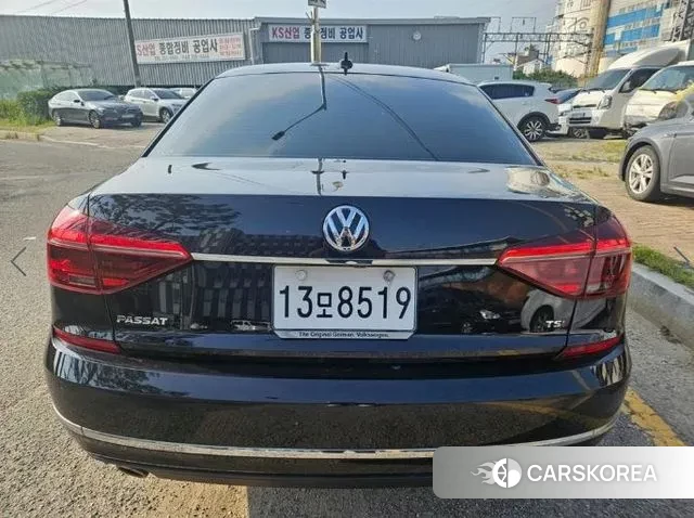 Volkswagen The New Passat 2018 Черный из Кореи, фото 2