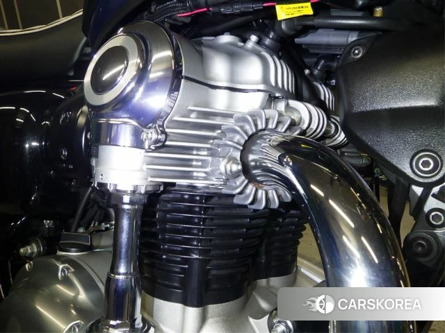 Engine photo