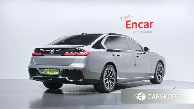 BMW 7 Series (G70) id 3870038 из Кореи 12