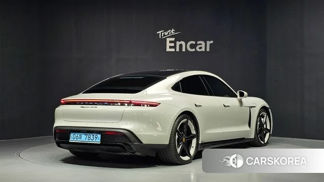 Porsche Taycan id 4863670 из Кореи 12