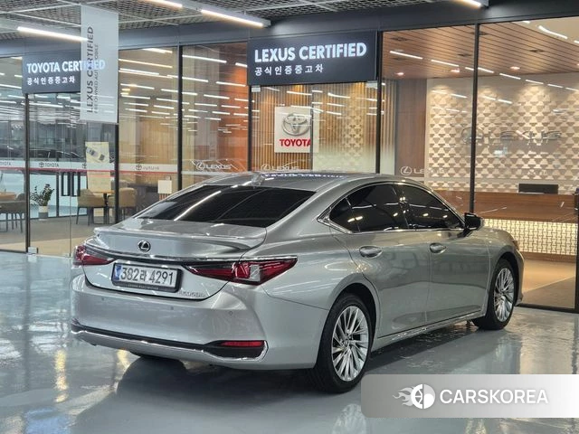 Lexus ES300h 7th generation id 4427101 из Кореи 11