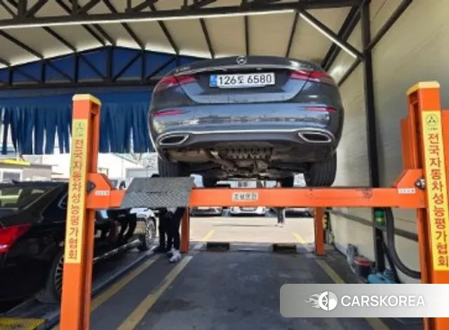 Mercedes-Benz E-Class W213 2021 Черный из Кореи, фото 2