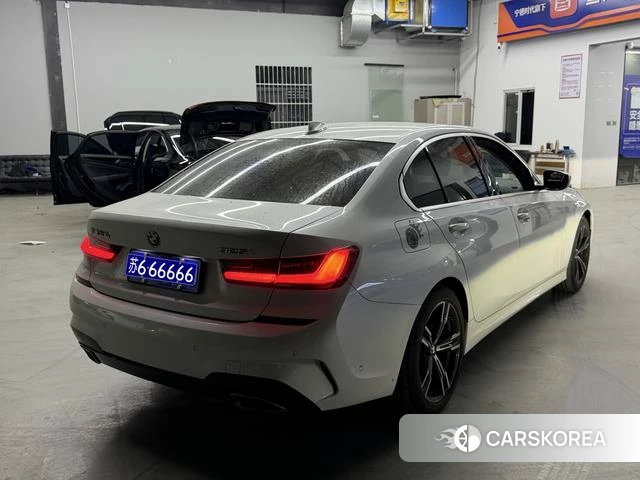 BMW 3 series 2021 Белый из Китая, фото 2