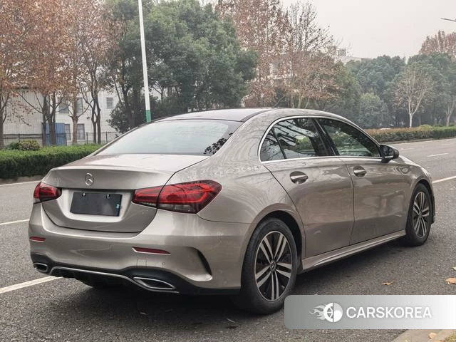 Mercedes-Benz Class A 2019 Шампань из Китая, фото 2