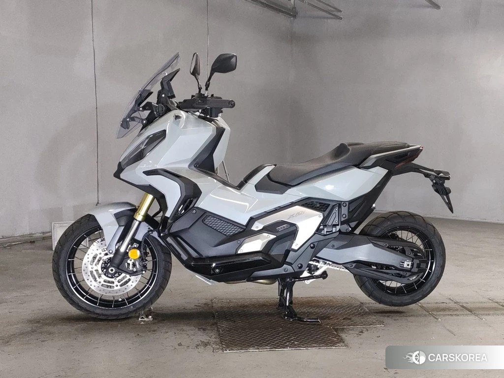 Проданный Honda X-ADV 750 2023 из Японии, фото 2