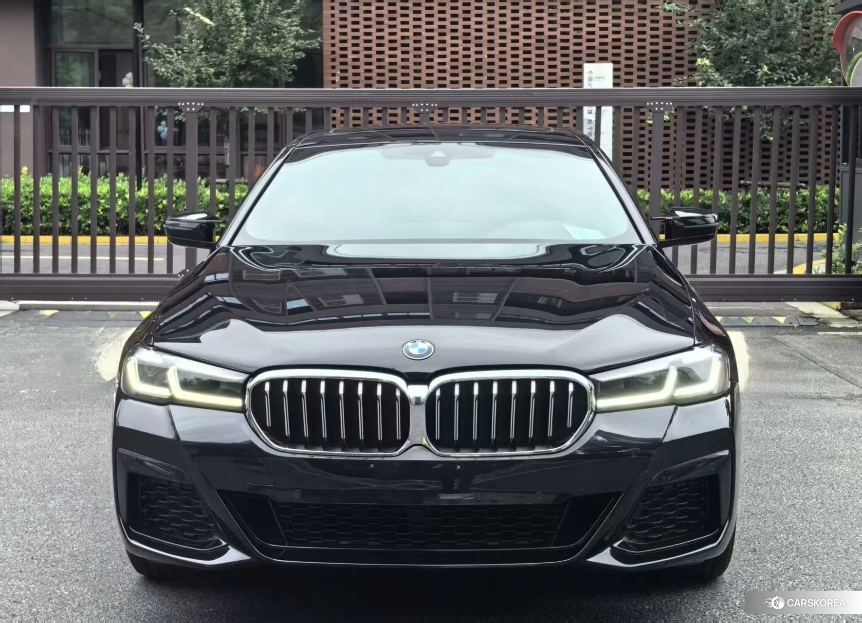 BMW 5 series 2021 Черный из Китая, фото 2