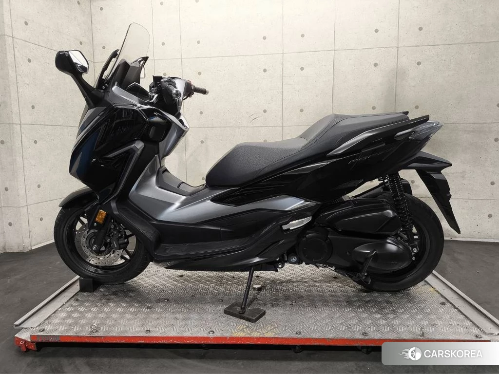 Проданный Honda FORZA 2018 из Японии, фото 2