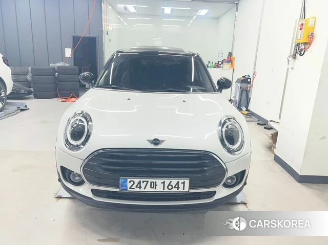 Mini Cooper Clubman 2023 Белый из Кореи, фото 3