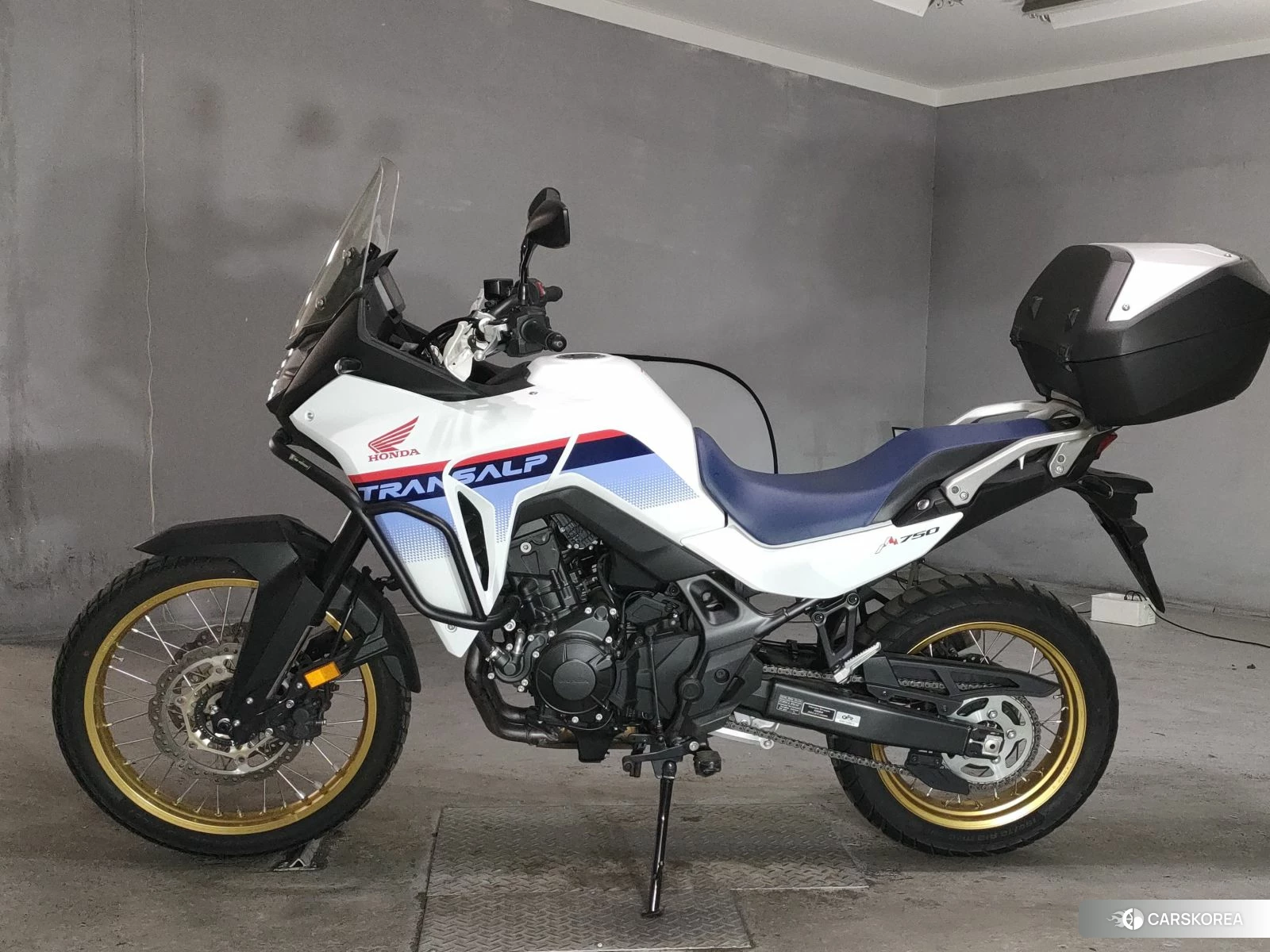 Проданный Honda TRANSALP XL750 2023 из Японии