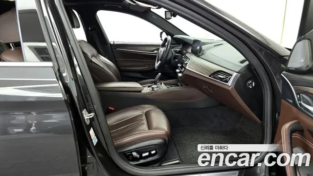 BMW 5 Series (G30) id 2699457 из Кореи 12