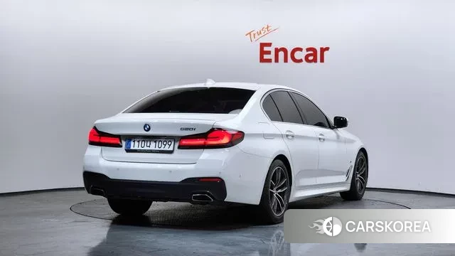 BMW 5 Series (G30) id 3685780 из Кореи 12