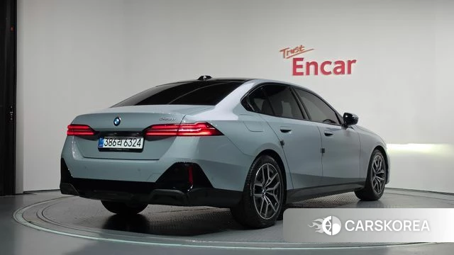 BMW 5 Series (G60) id 4777963 из Кореи 12