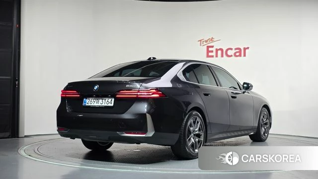 BMW 5 Series (G60) id 4623043 из Кореи 12