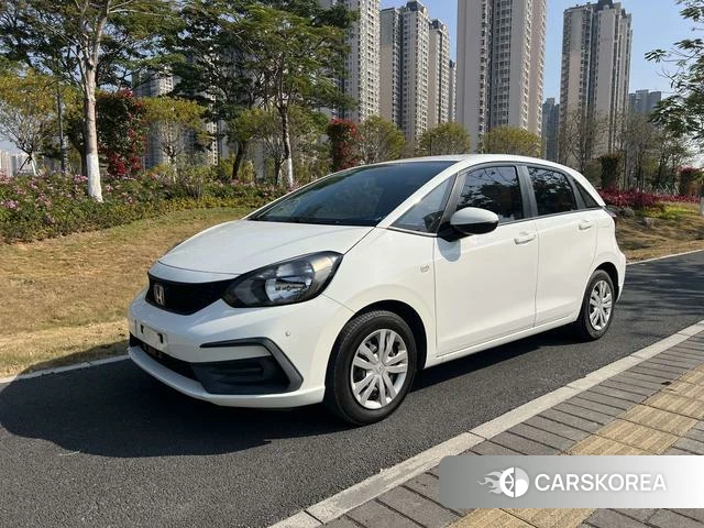 Honda Fit 2021 Белый из Китая, фото 2