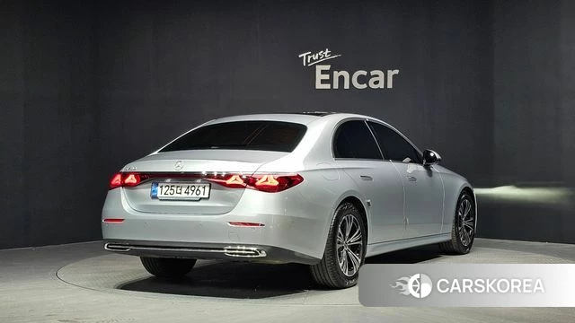 Mercedes-Benz E-Class W214 id 4560328 из Кореи 12