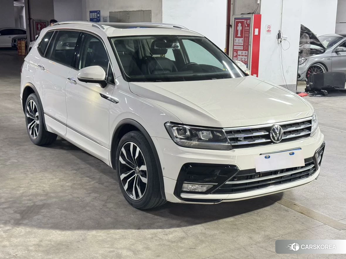 Volkswagen Tiguan L 2020 Белый из Китая, фото 2