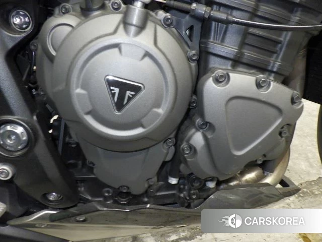 Engine photo