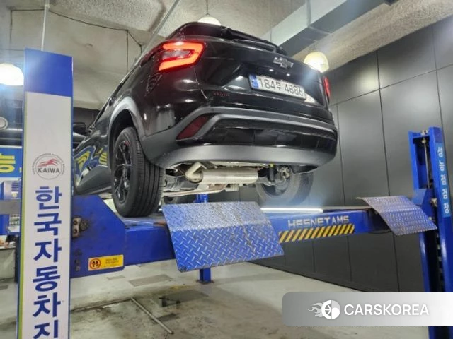 Chevrolet (GM Daewoo) Trax Crossover 2024 Черный из Кореи, фото 2