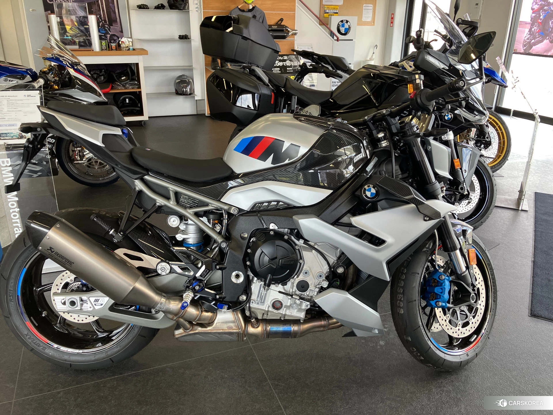 BMW M1000R 2025 из Японии, фото 2