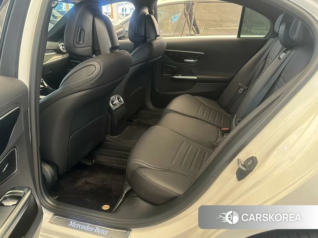 Mercedes-Benz Class C 2024 Белый из Китая, фото 2