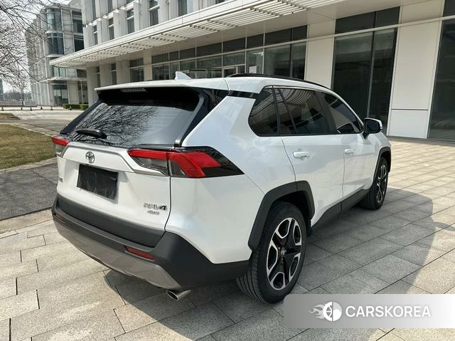 Toyota RAV4 Rongfang 2021 Белый из Китая, фото 2