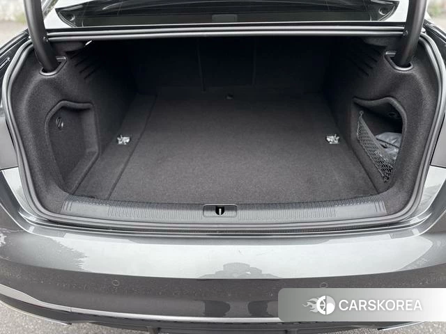 Audi A4L id 4336364 из Китая 12