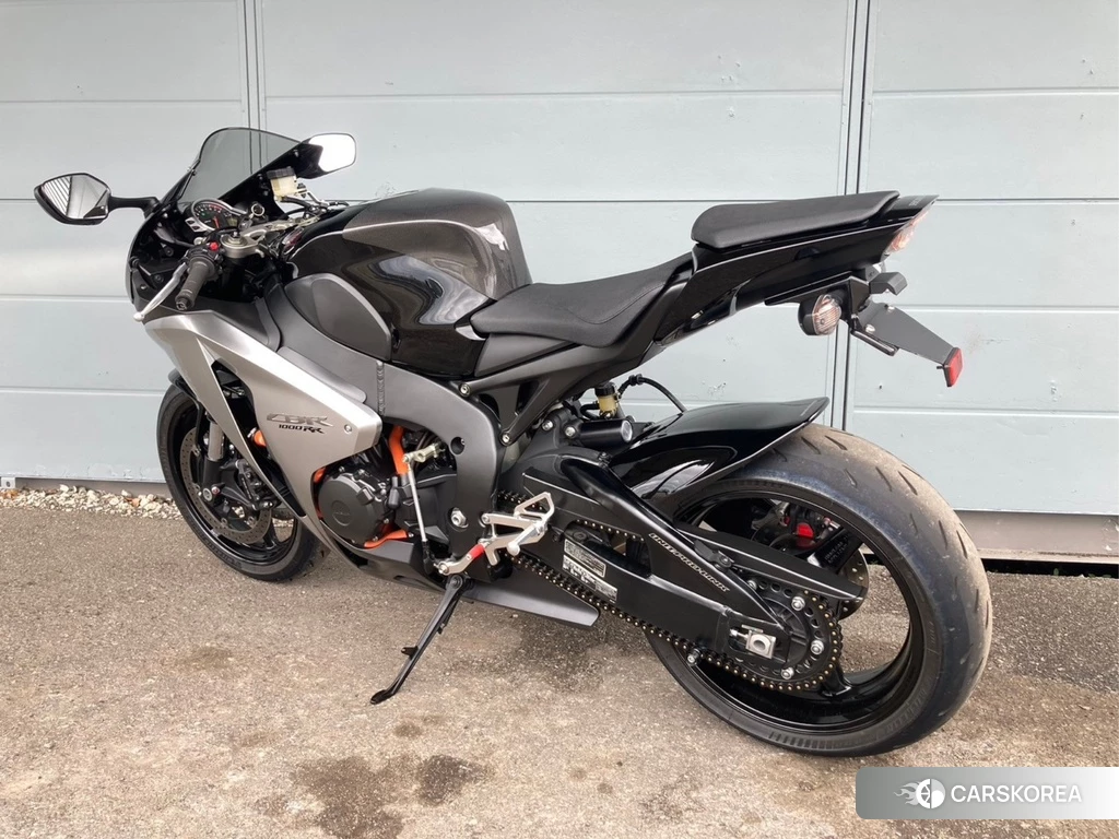 Проданный Honda CBR1000RR 2010 из Японии
