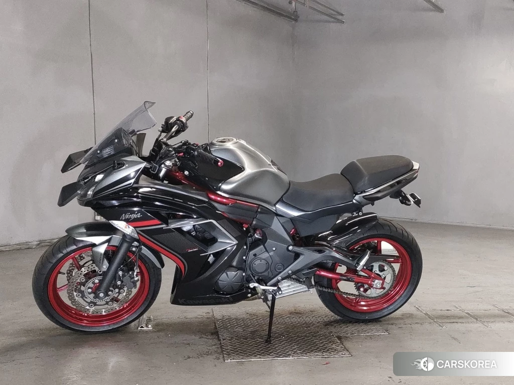 Проданный Kawasaki NINJA 400 2017 из Японии